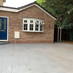 Apartment 1bed Bungalow In The Heart Of Moseley, Birmingham